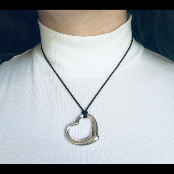 Tiffany & Co. 36 mm LARGE Open Heart Silk Cord Necklace with PACKAGING - Picture 8 of 9